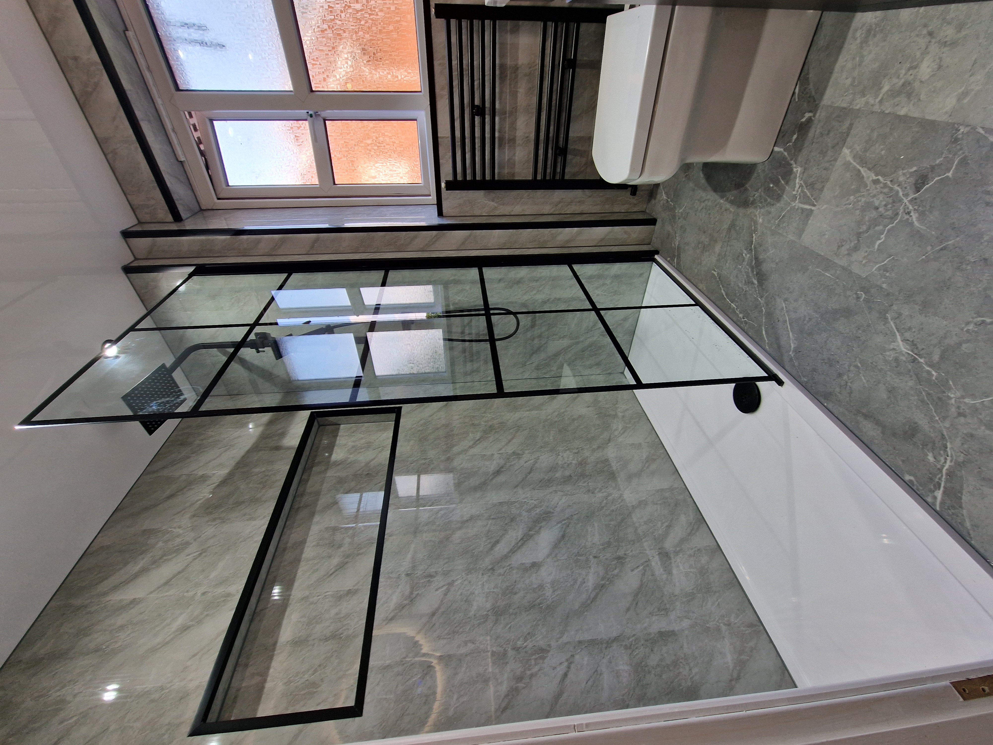 Finished bathroom using Grey Marble panels