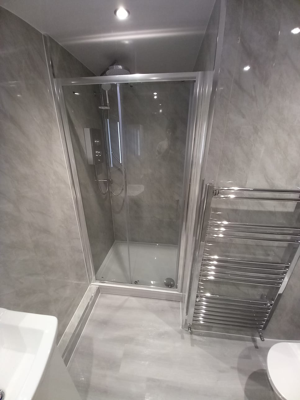 Finished bathroom using Grey Marble panels