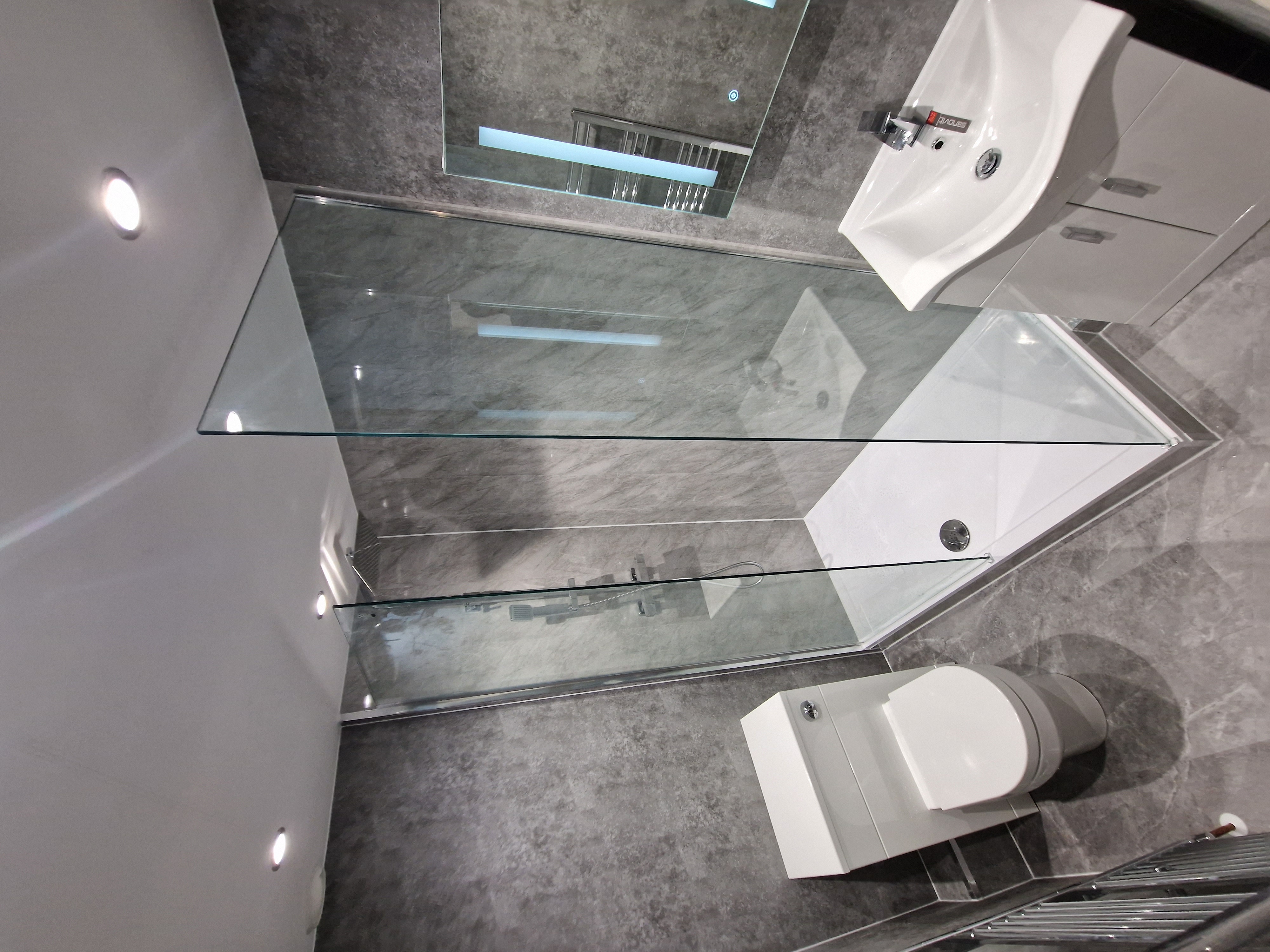 Finished bathroom using Grey Stone panels