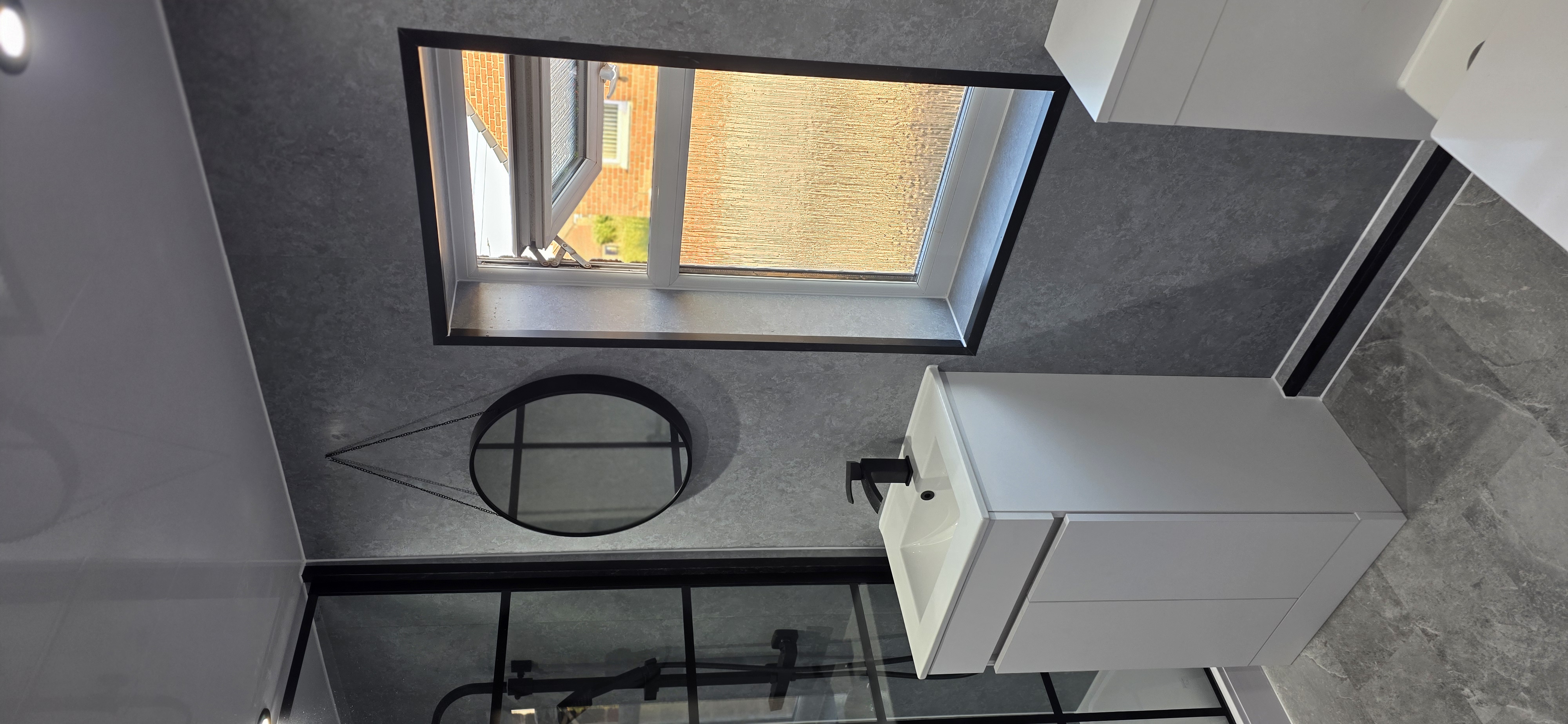Finished bathroom using Grey Stone panels