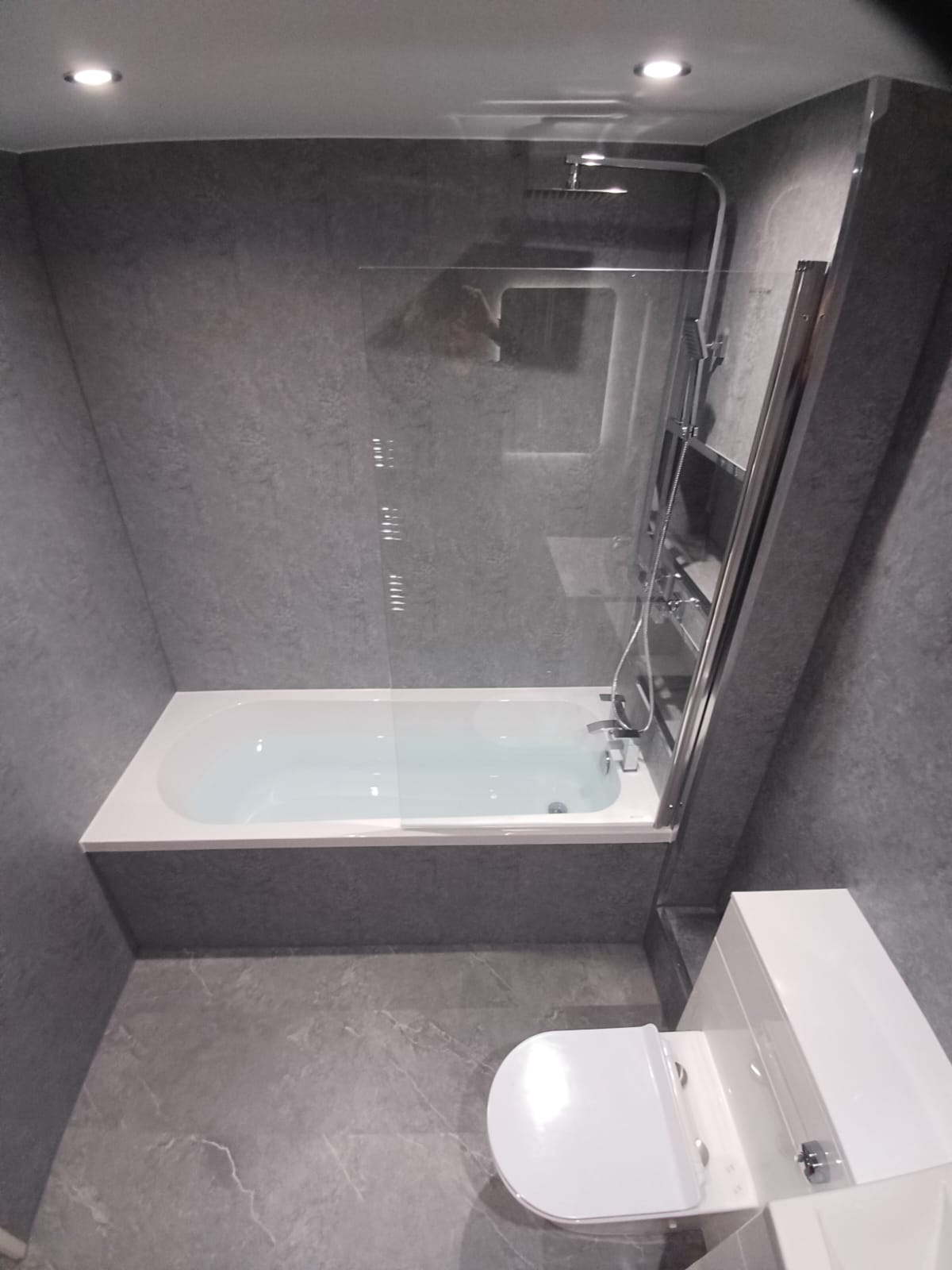 Finished bathroom using Grey Stone panels