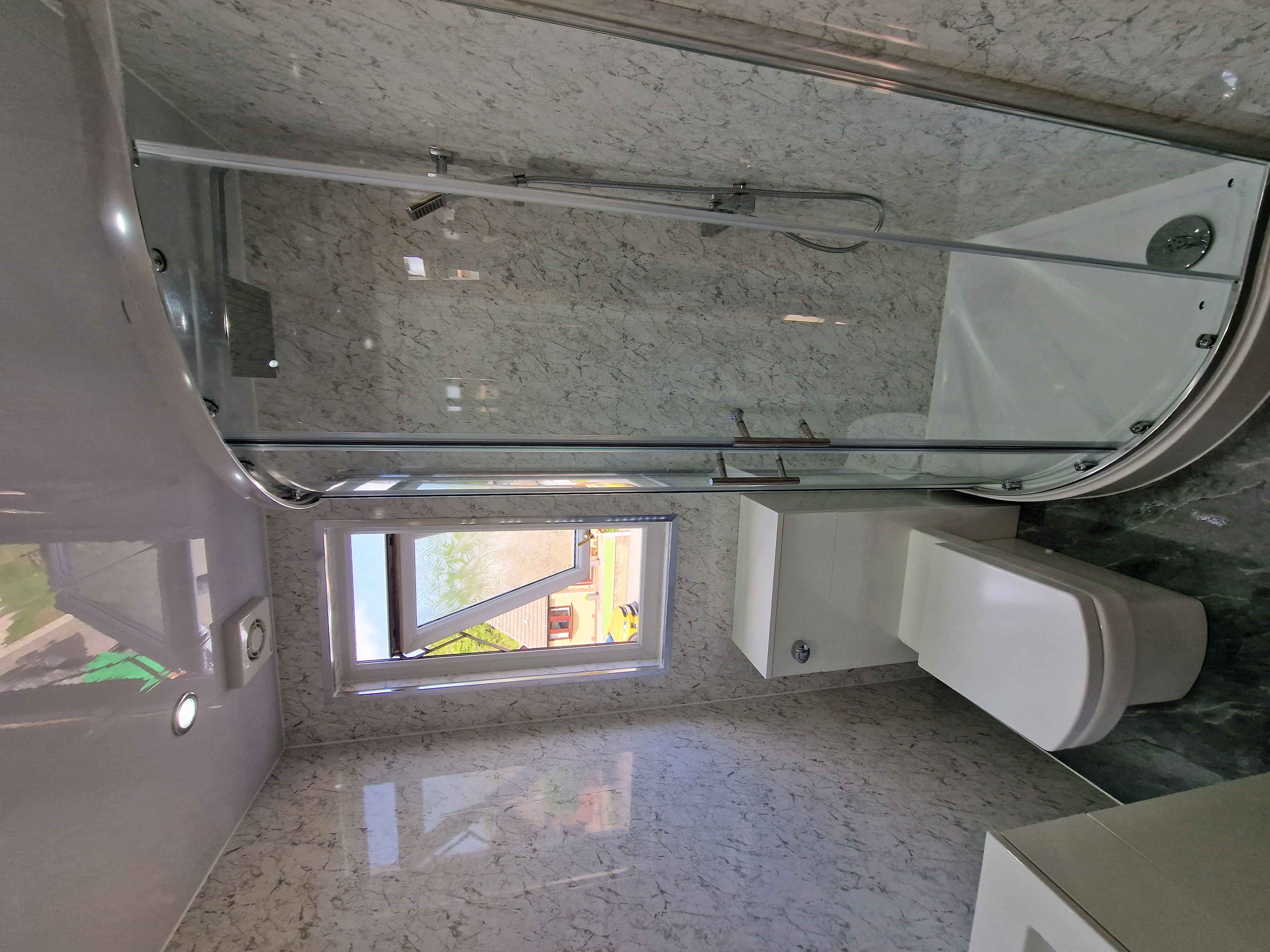 Finished bathroom using Diabelski Mlyn panels