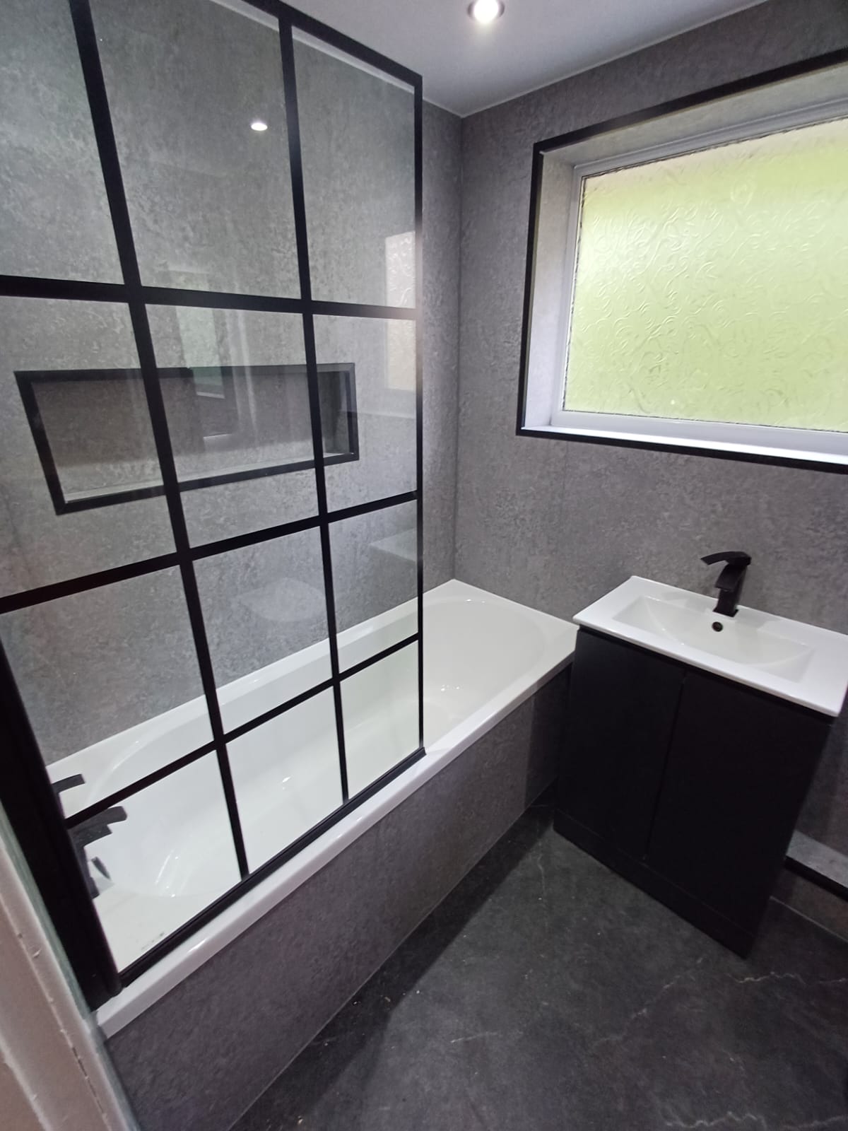 Finished bathroom using Grey Stone panels