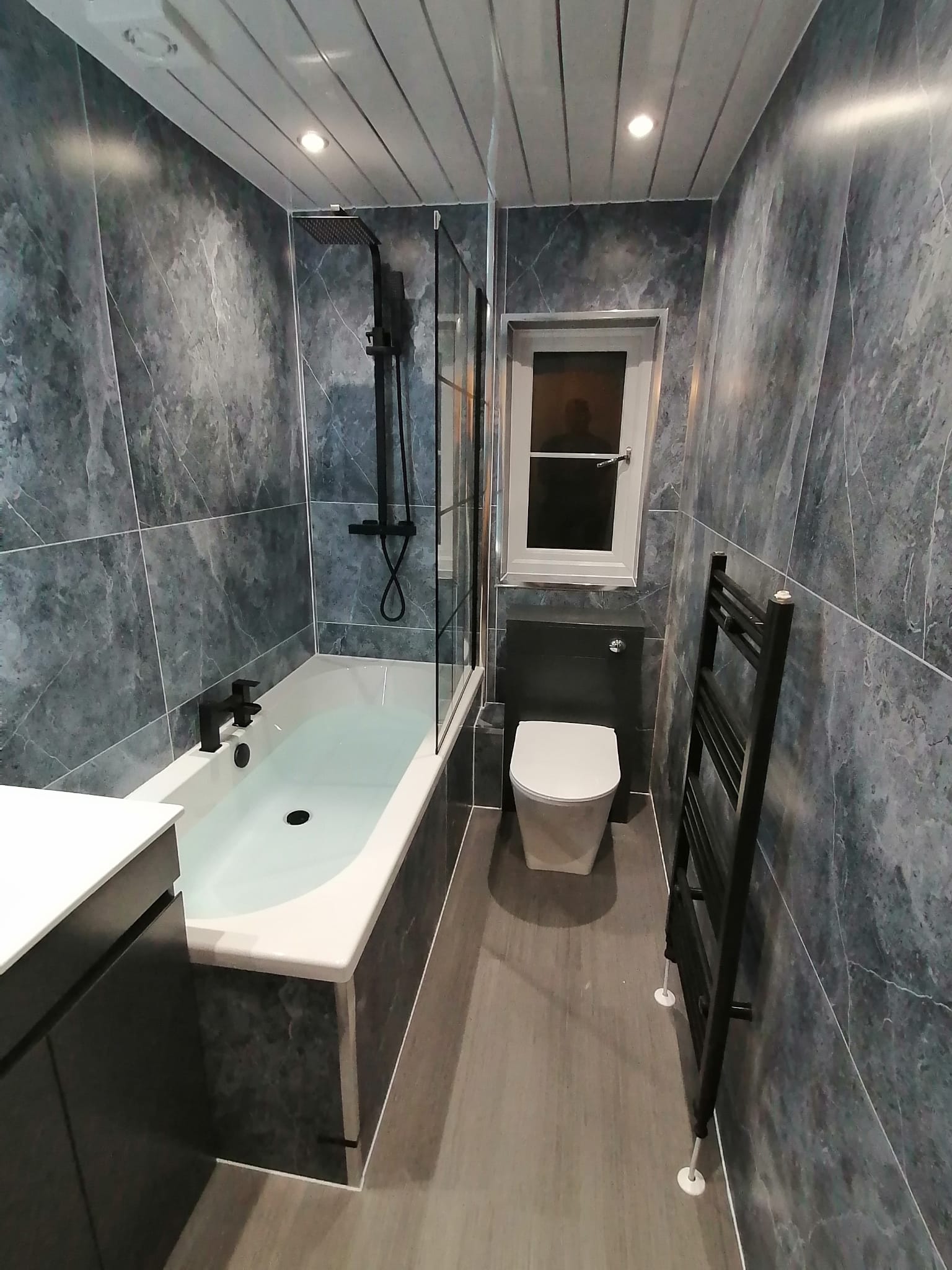 Finished bathroom using Honeycomb panels