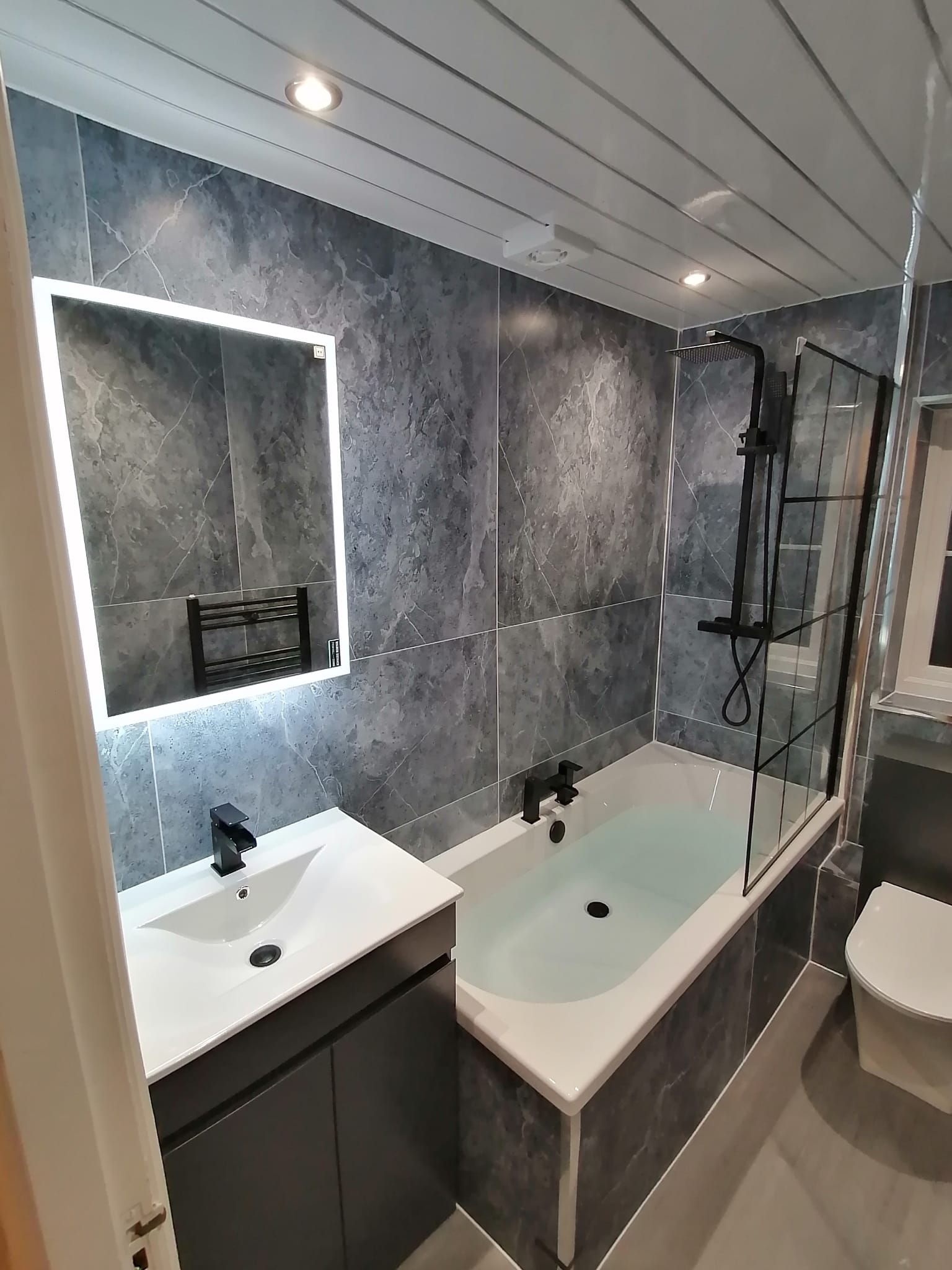 Finished bathroom using Honeycomb panels