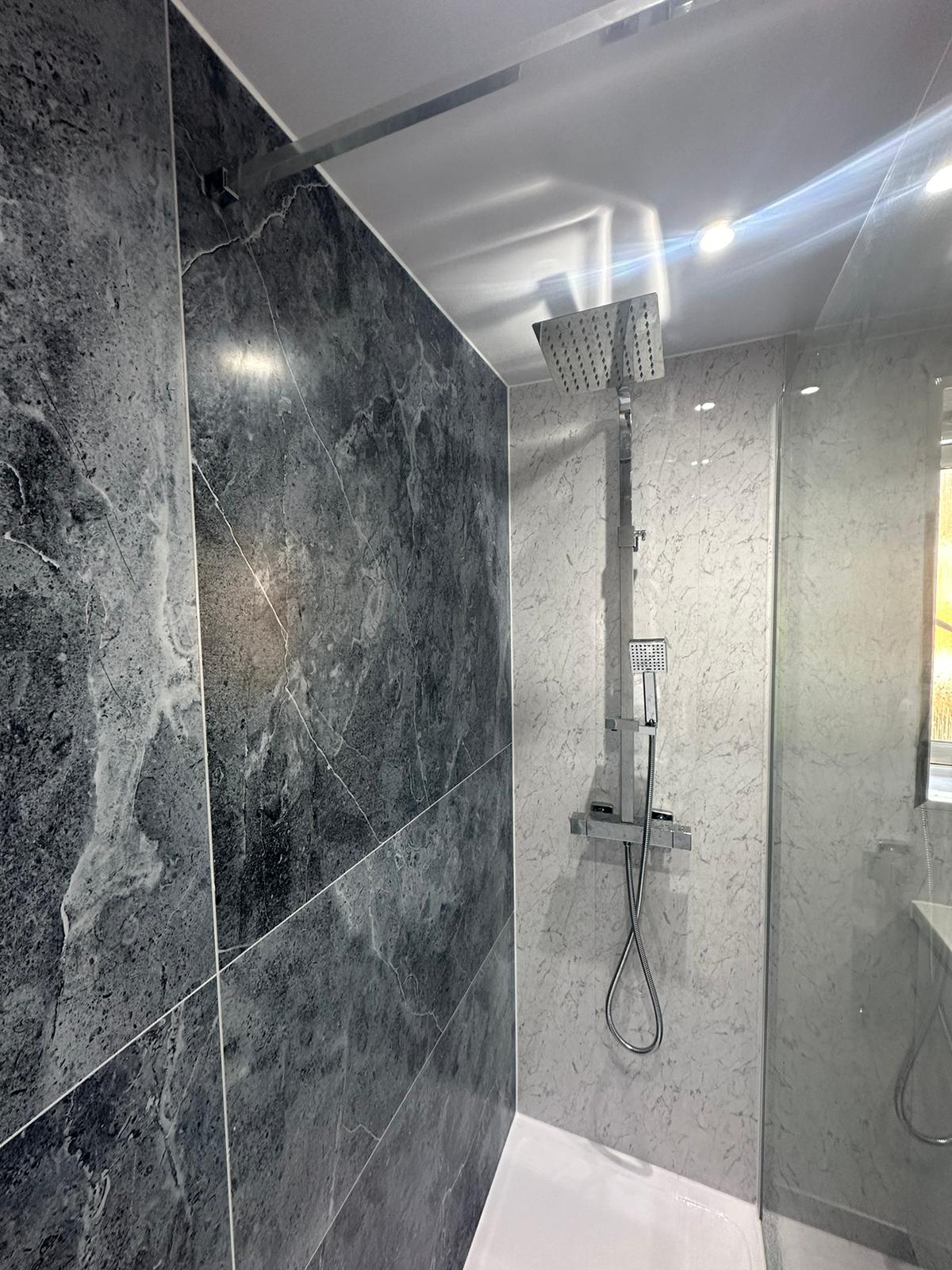 Finished bathroom using Honeycomb panels