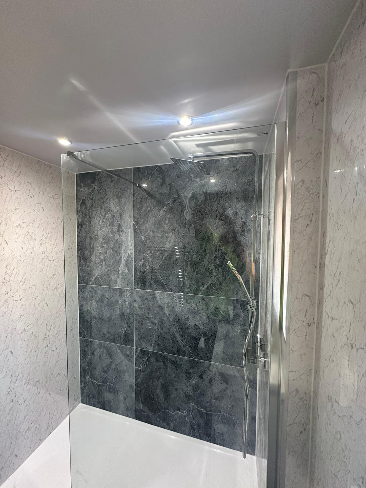 Finished bathroom using Honeycomb panels