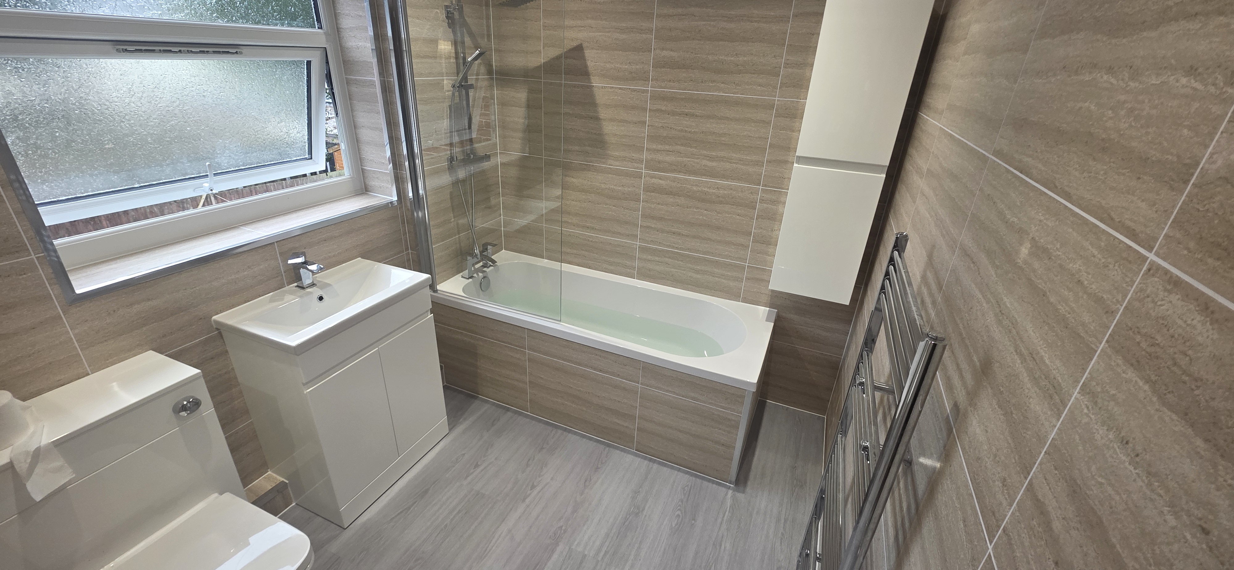 Finished bathroom using Sandstorm Ice Matt panels