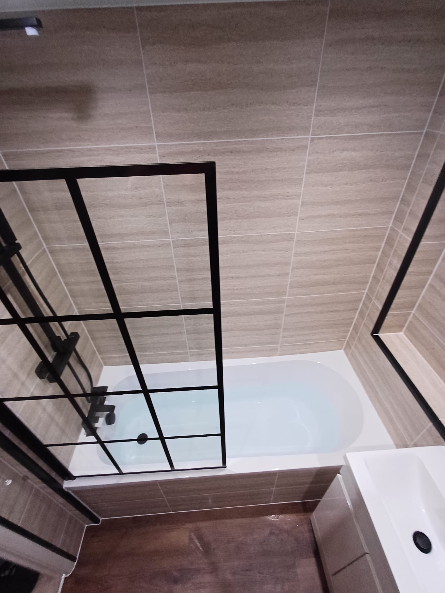Finished bathroom using Sandstorm Ice Matt panels