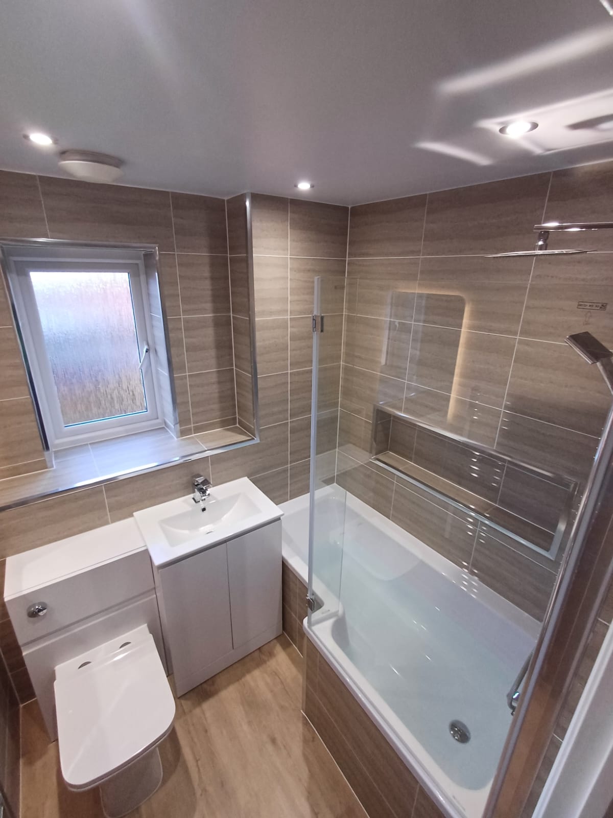 Finished bathroom using Sandstorm Ice Matt panels