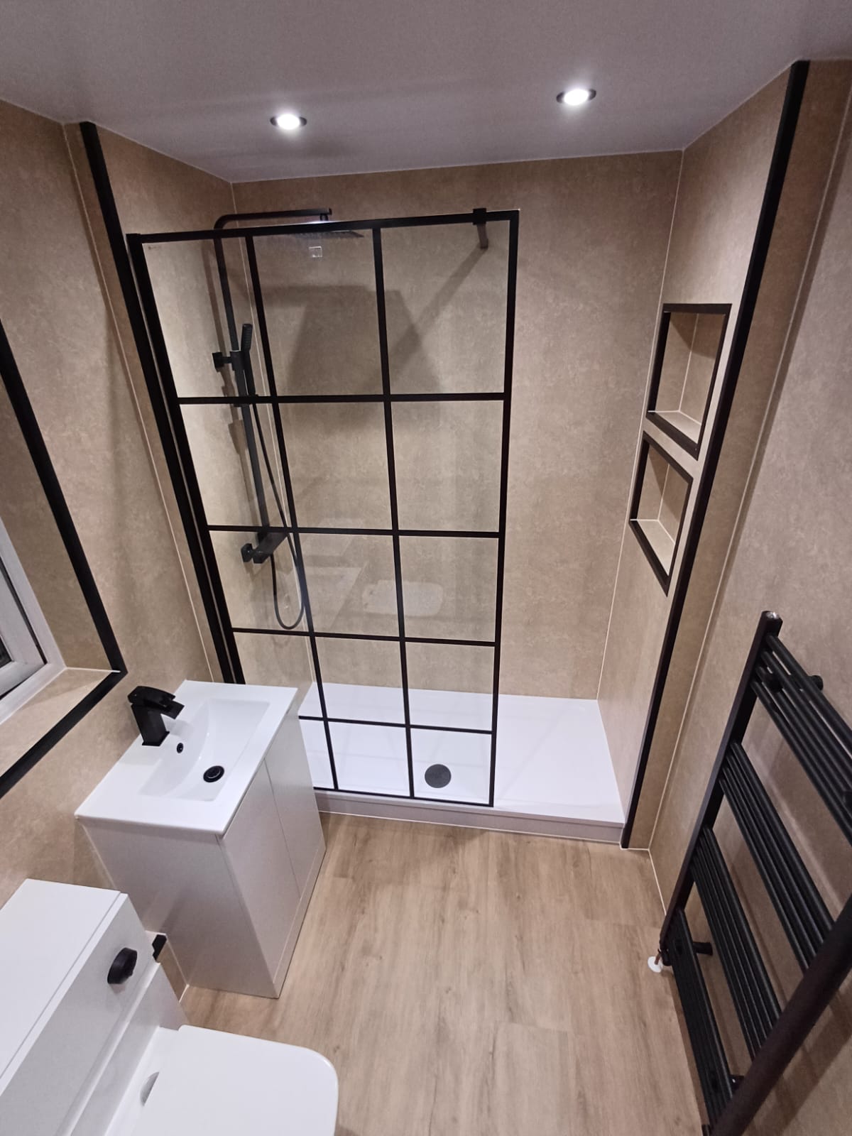 Finished bathroom using Travertine panels