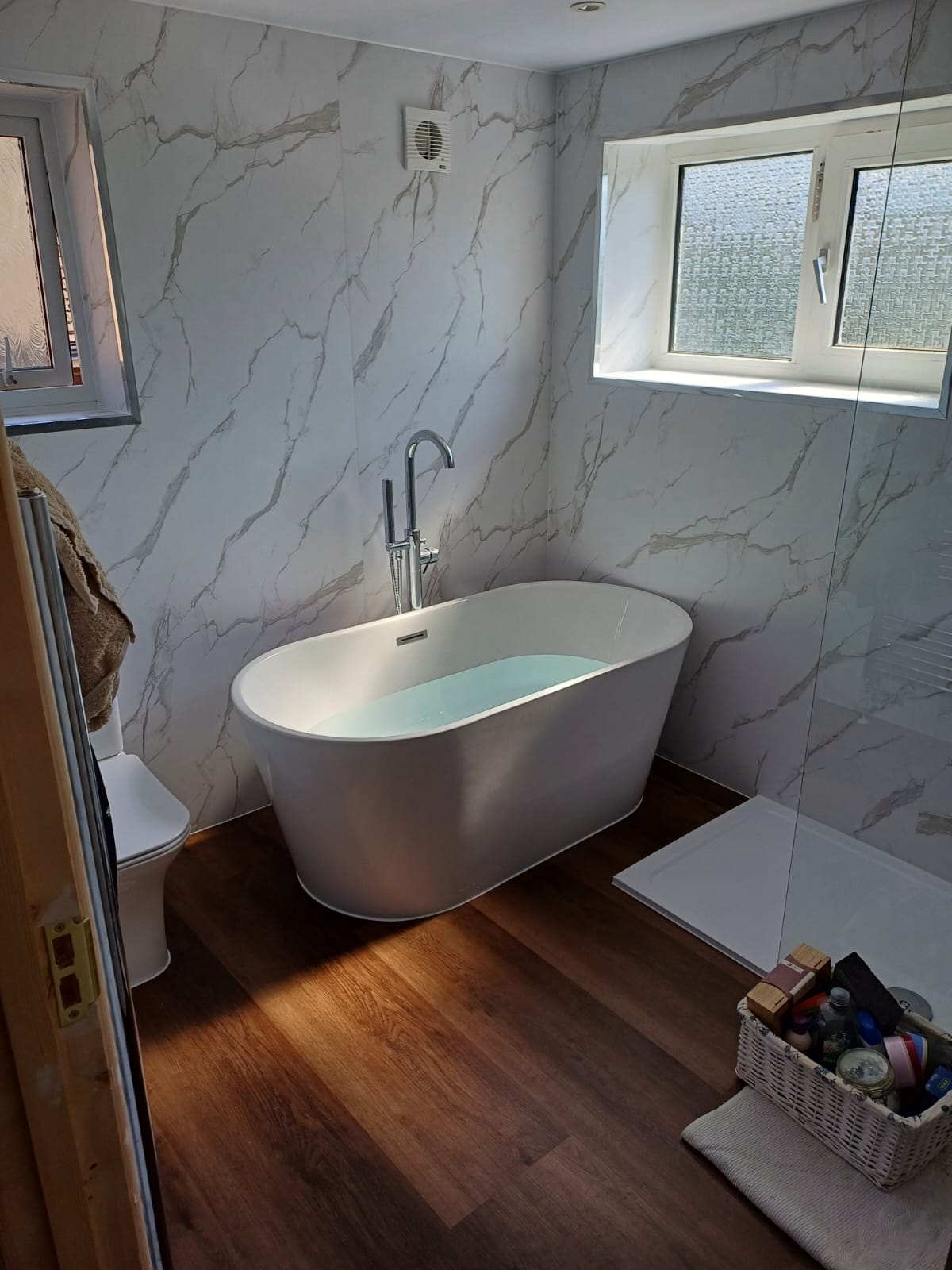 Finished bathroom using Carrera Matt panels