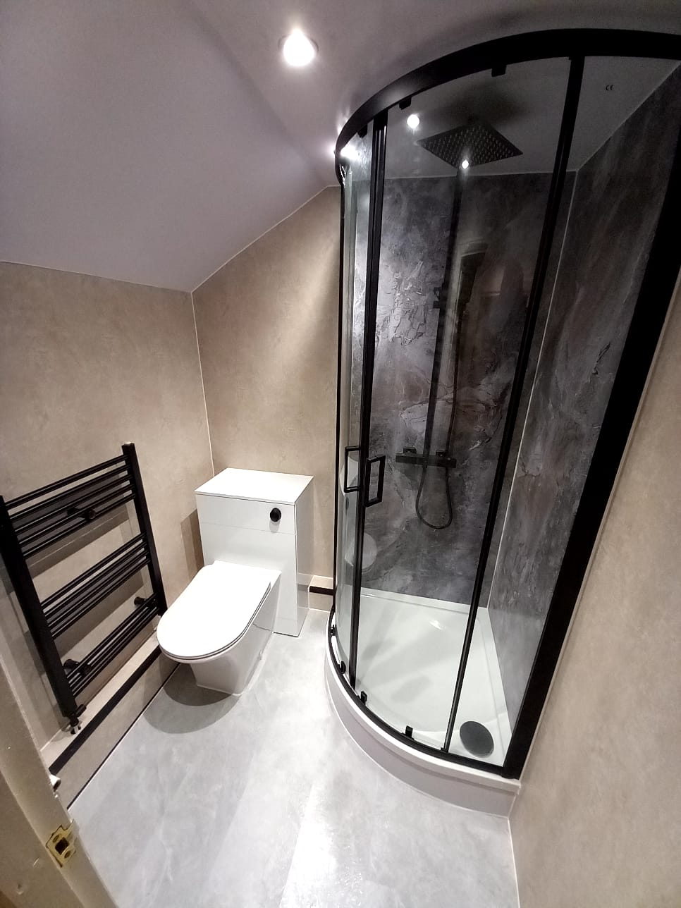 Finished bathroom using Concrete Beige panels